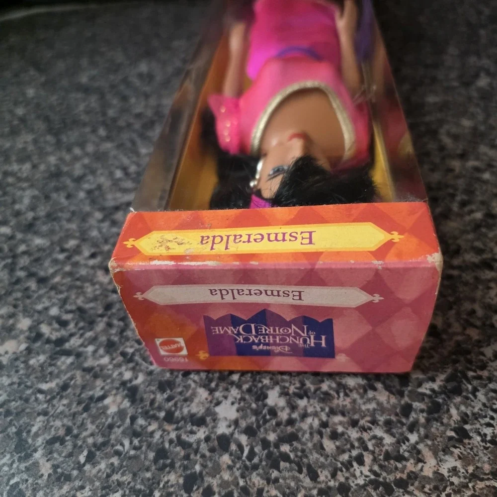 Vintage Disney Hunchback‎ of Notre Dame Esmeralda Doll 1996 Mattel NRFB In Box